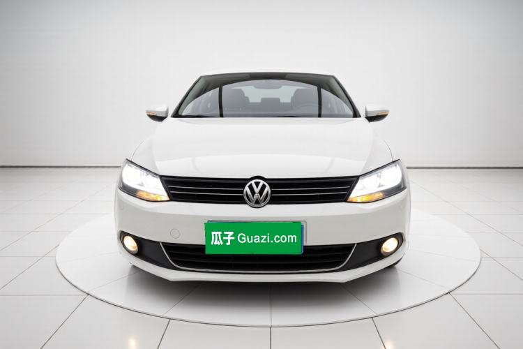 Used Volkswagen Sagitar 2014 1.6L Automatic Comfort Model Front
