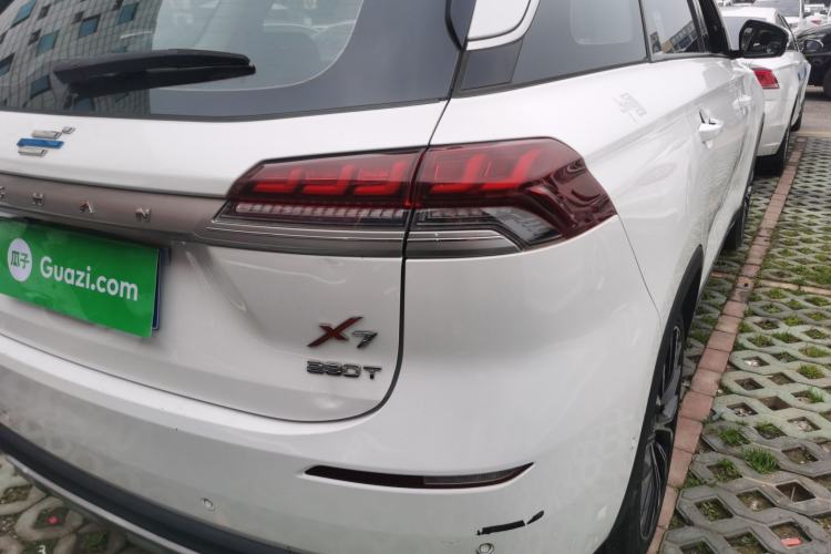 Used CHANGAN OSHAN X7 2021 1.5T Space Freedom Edition with Automatic Parking and Facial Recognition

