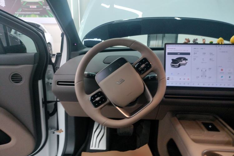 Used Li Auto i6 2025 Model Two-Wheel-Drive Standard Type