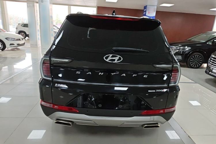 Used Hyundai Santa Fe 2023 Traveler 380T GDi Automatic All-Wheel Drive GLX HTRAC Elite Edition