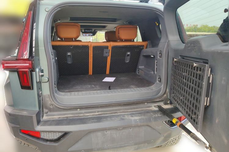 Used Brave warrior 917 2023 Range-Extended Founder Edition Trunk