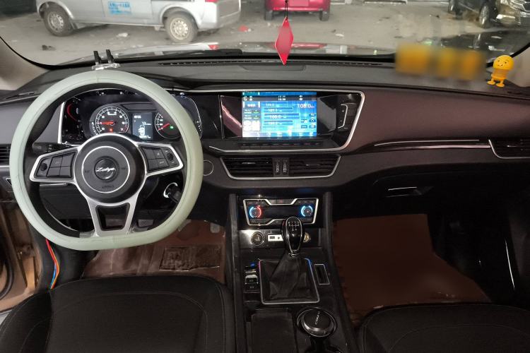 Used Zotye T600 Coupe 2017 1.5T Manual Luxury Model Interior 2