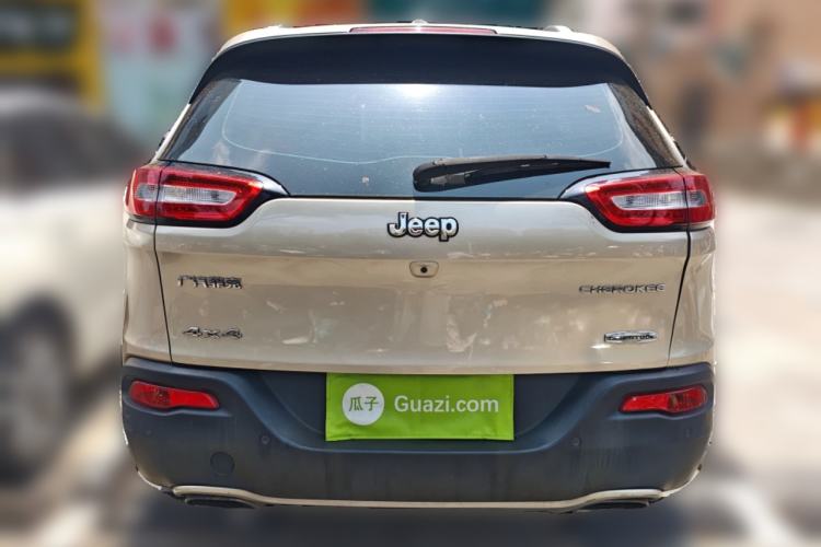 Used Jeep Cherokee 2016 2.4L Professional Edition Rear