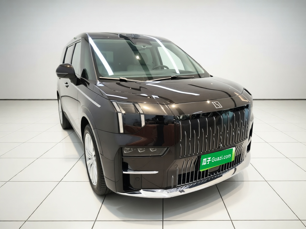 Zeekr 009 2024 GAC Trumpchi — снимка 3