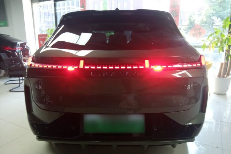 Used Lynk & Co 08 EM-P 2023 220km All-Wheel-Drive Performance Halo Rear