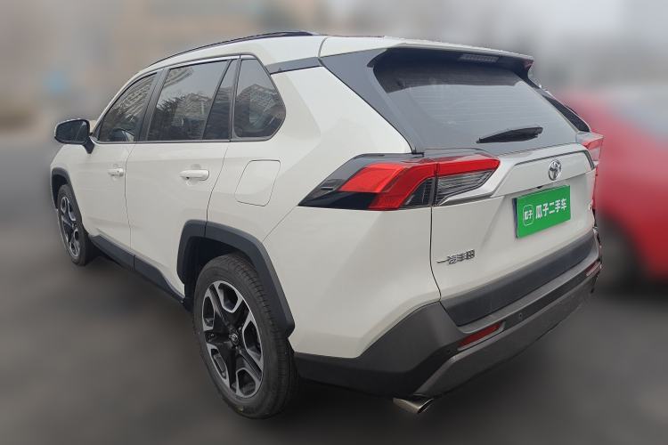 Used Toyota RAV4 2022 2.0L CVT Two-Wheel Drive Prestige Edition