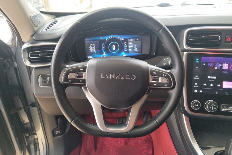 Used Lynk & Co 01 2019 2.0T Two-Wheel Drive Zhaopu Version China VI Standard
