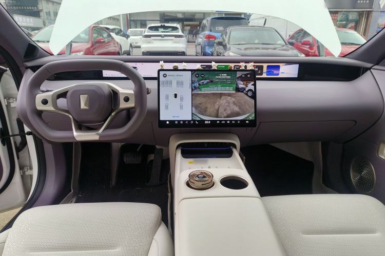 Used Avatr 06 2025 Pro Range-Extended Edition Center Console