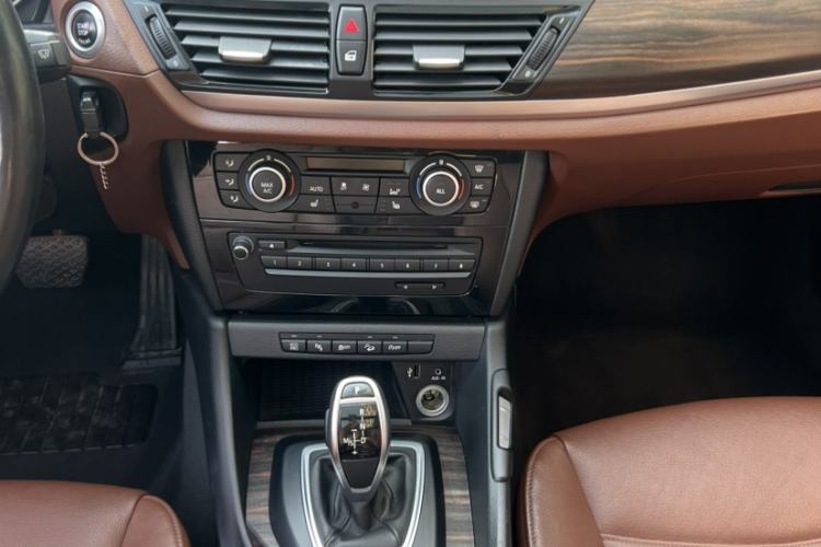 Used BMW X1 2014 xDrive20i X Design Package
