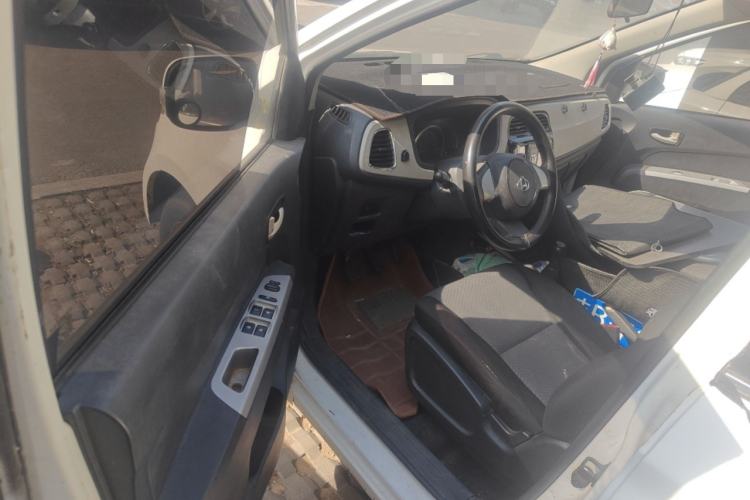 Used CHANGAN OSHAN Olisway 2013 1.2L Manual Elite Model Driver Seat