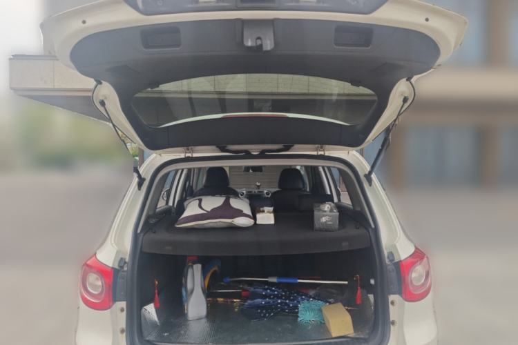 Used Volkswagen Tiguan 2012 1.8TSI Automatic Two-Wheel Drive Trend Edition Trunk