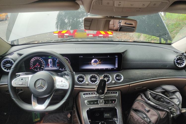 Used Mercedes-Benz E-Class 2019 E 260 L Sport Edition Center Console