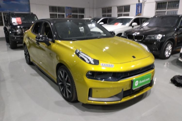 Used Lynk & Co 03 2020 03+ 2.0TD Automatic Wind-Chasing Edition Front Right 45 Deg