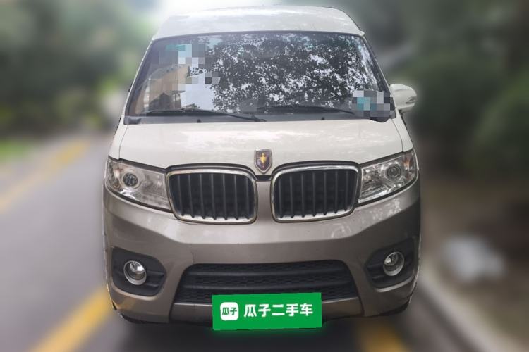 Used Jinbei Hiace X30 2021 1.5L Deluxe Edition Aluminum Wheels Two-Tone Design Central Air Conditioning MP5 Version Van China VI Standard SWC15M