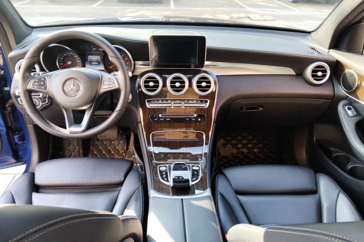 Used Mercedes-Benz GLC 2017 GLC 260 4MATIC Dynamic Edition
