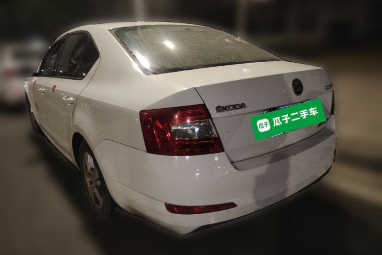 Used Skoda Octavia 2017 Classic Model 1.6L Manual Standard Edition
