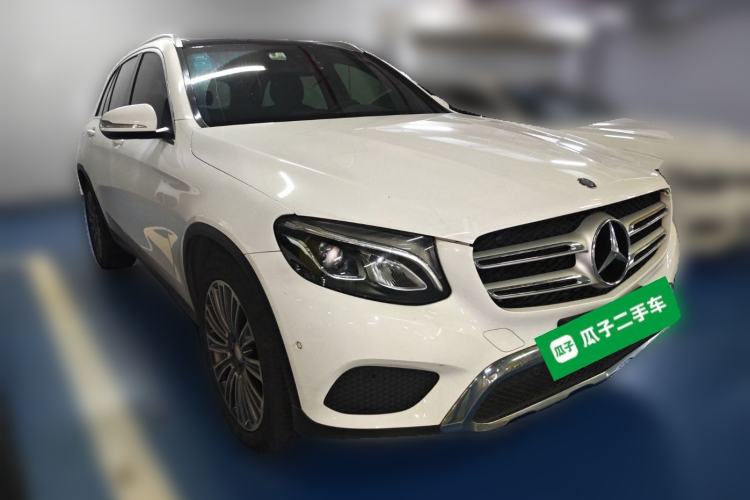 Used Mercedes-Benz GLC 2016 GLC 200 4MATIC Front Right 45 Deg