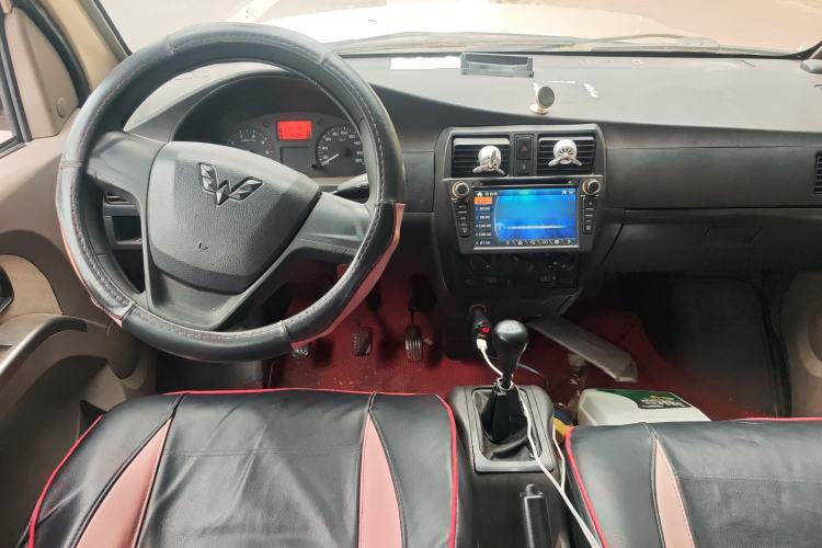 Used Wuling Rongguang 2011 1.2L Base Version
