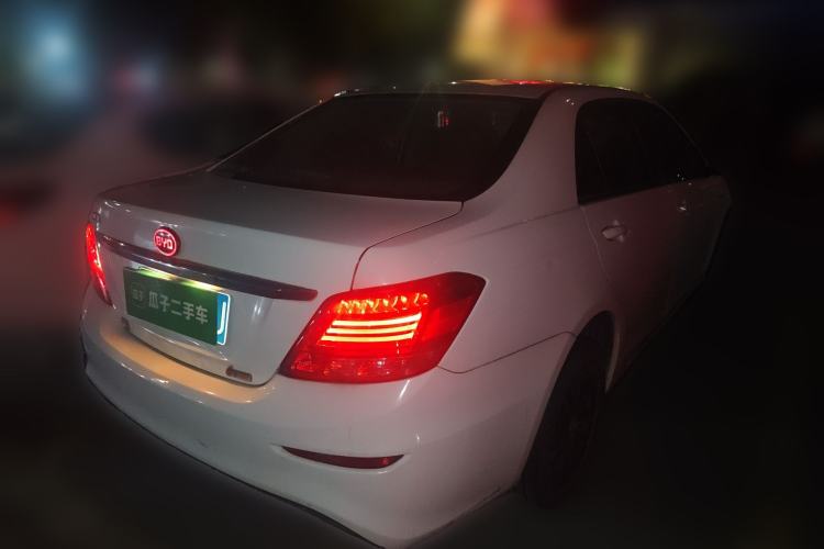 Used BYD Surui 2015 1.5L Automatic Comfort Edition