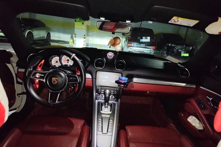 Used Porsche 718 2016 Cayman 2.0T
