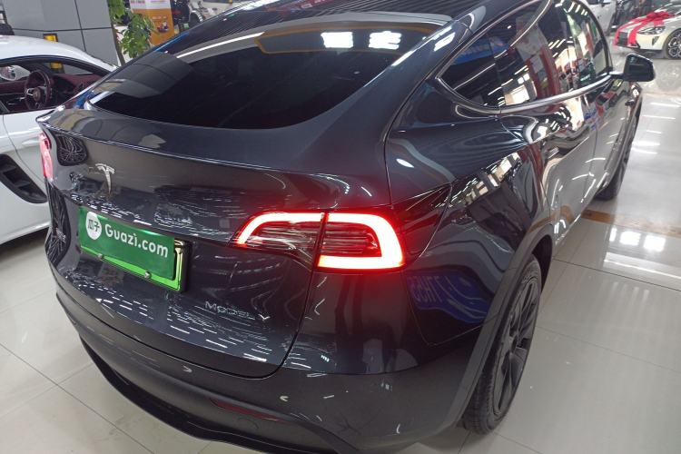 Used Tesla Model Y 2024 Rear-Wheel-Drive Version
