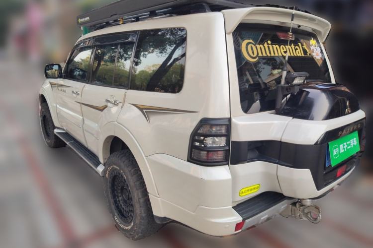 Used Mitsubishi Pajero 