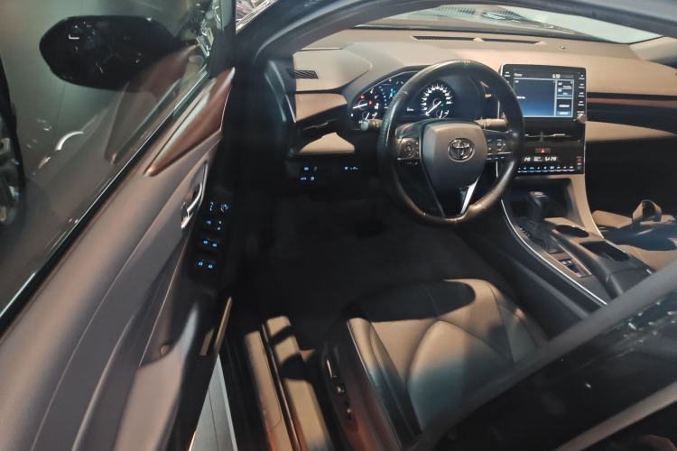 Used Toyota Avalon 2019 2.0L Luxury Edition China VI Standard