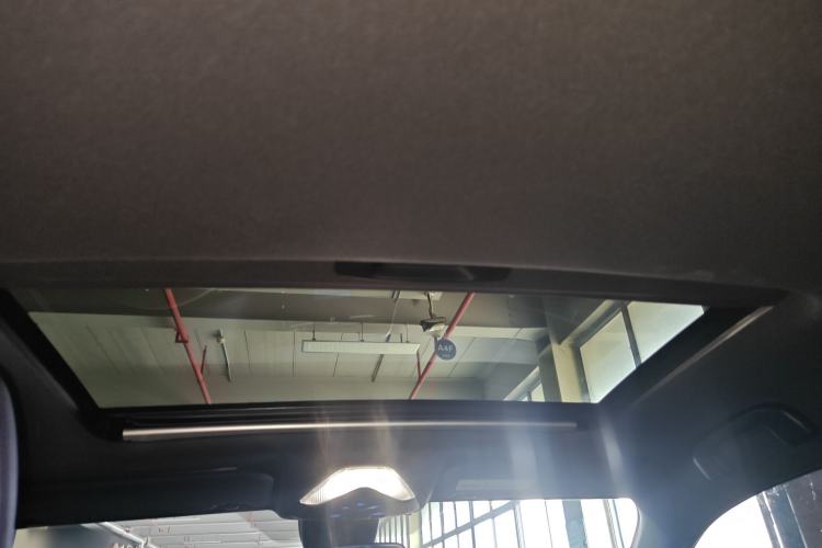 Used Toyota C-HR 2018 2.0L Luxury Sunroof Version China VI Standard
