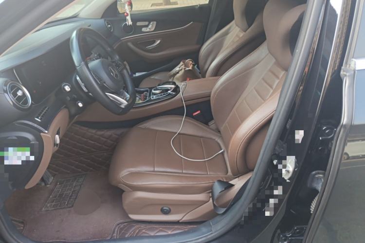 Used Mercedes-Benz E-Class 2016 E 300 L Sporty and Stylish Model
