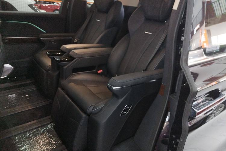 Used Hongqi HQ9 PHEV 2024 2.0T Four-Wheel Drive Luxury Edition
