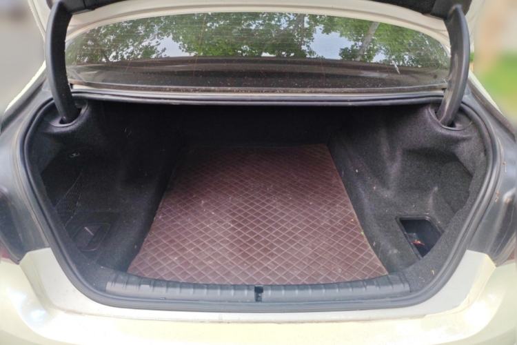 Used BMW 5 Series 2018 530Li Leading Edition Luxury Package Trunk