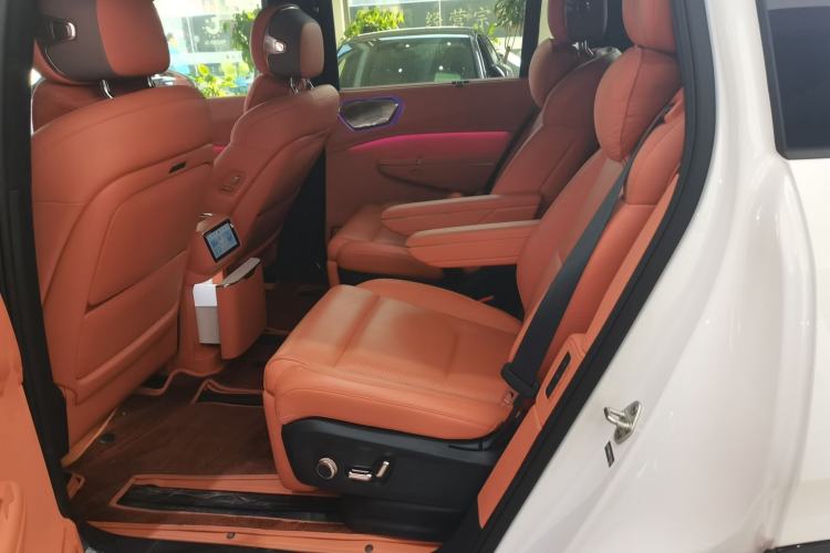 Used Lynk & Co 900 2025 2.0T Ultra
