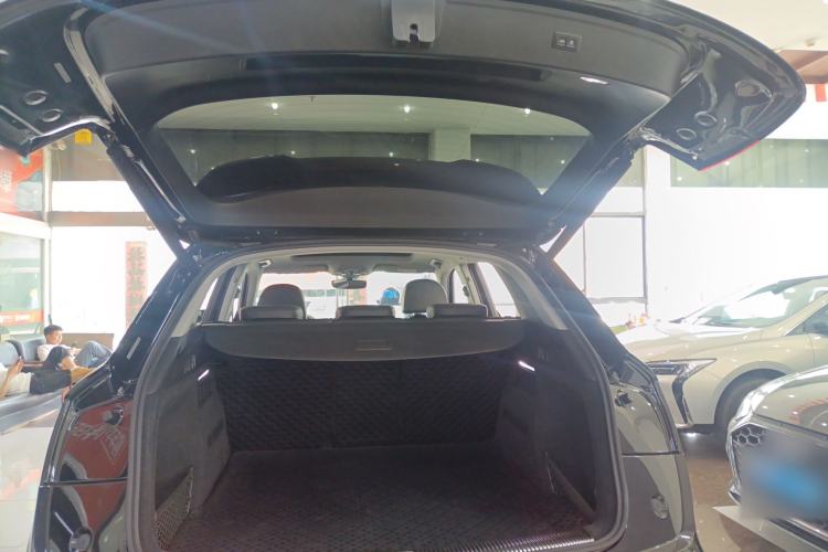 Used Audi Q5L 2020 Updated 40 TFSI Prestige Fashion Edition Trunk