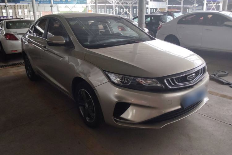 Used Geely Auto Emgrand GL 2017 1.8L Manual Elite Model Front Right 45 Deg