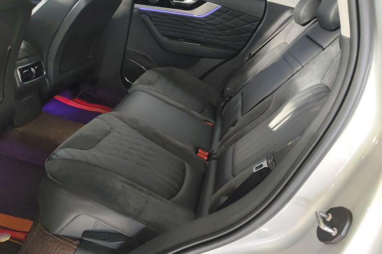 Used Hongqi HS5 2022 Revised Version 2.0T Smart Connect Flagship Edition Left Rear Seat