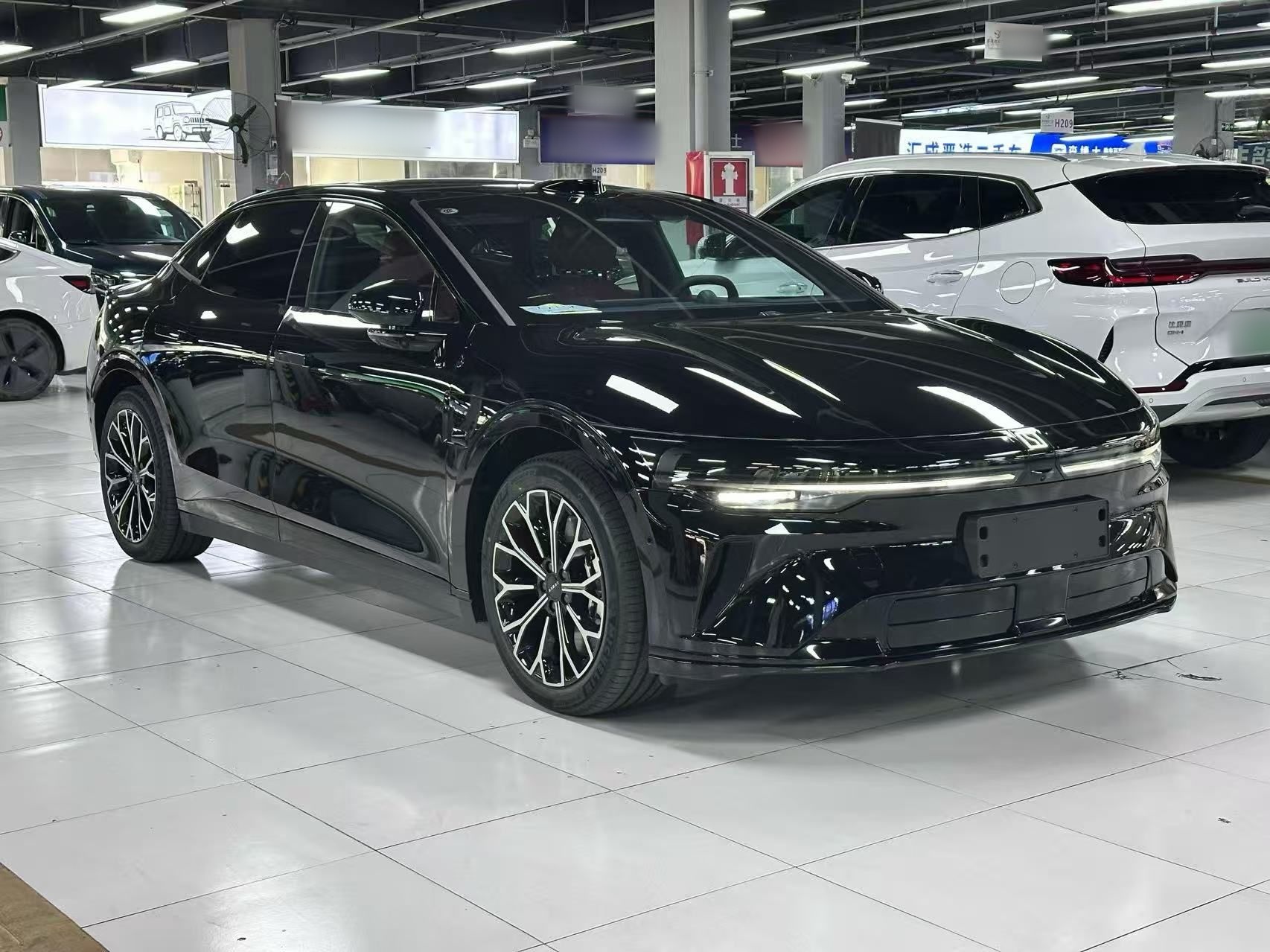 Zeekr 007 2026 Model Rear-Drive Max Version 75 kWh — снимка 3