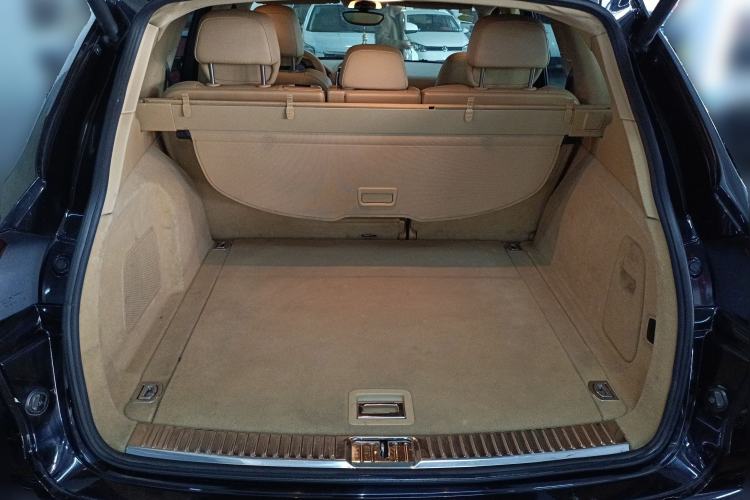 Used Porsche Cayenne E-Hybrid 2015 Cayenne S E-Hybrid 3.0T Trunk