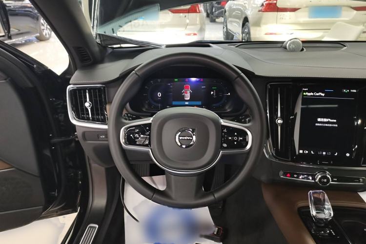 Used Volvo S90 New Energy 2025 Plug-in Hybrid Four-Wheel Drive Long-Range Luxury Smart Edition Steering Wheel