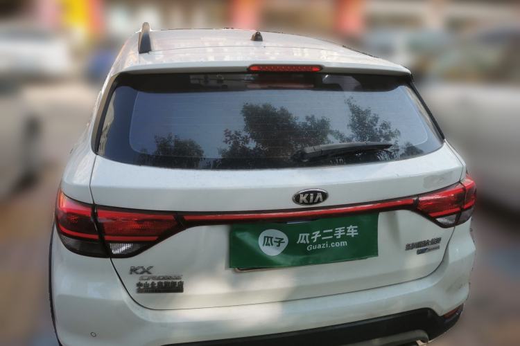 Used Kia KX Cross 2017 1.4L MT GLS
