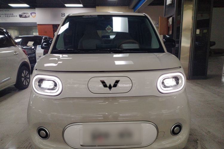 Used Wuling Hongguang MINIEV 2024 3rd Generation 215km Youth Edition Front