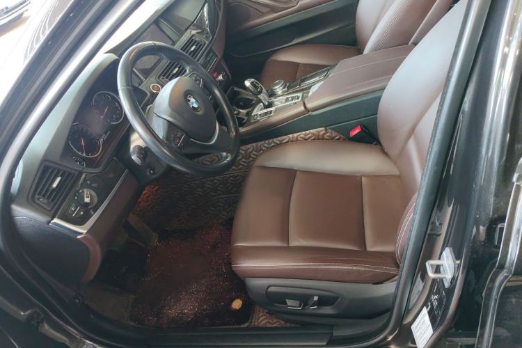 Used BMW 5 Series 2017 525Li Luxury Design Package Left Front Seat