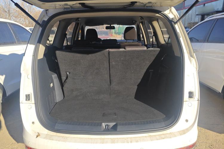 Used Baojun 730 2019 1.5T CVT Fashion Model 7 Seats China VI Emission Standard
