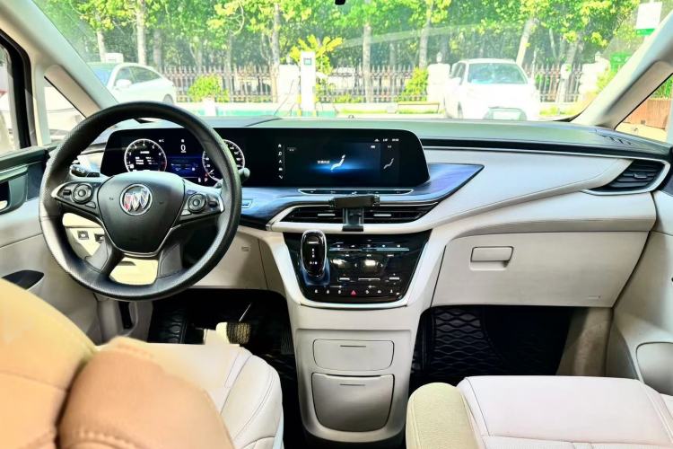 Used Buick GL8 2023 ES Lu Zun Comfort Model Interior 1