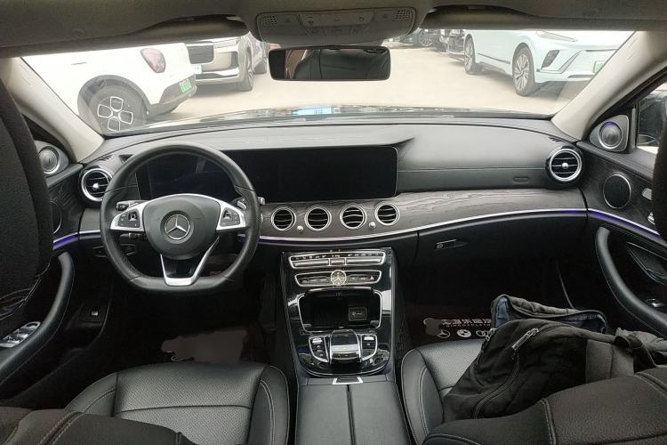 Used Mercedes-Benz E-Class 2016 E 300 L Sporty and Stylish Model
