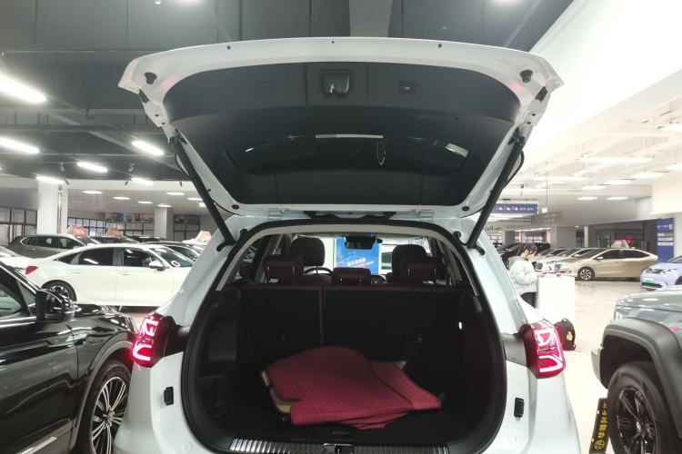 Used Hongqi HS5 2026 Model 2.0T Two-Wheel Drive Qi Xiang Pro Edition