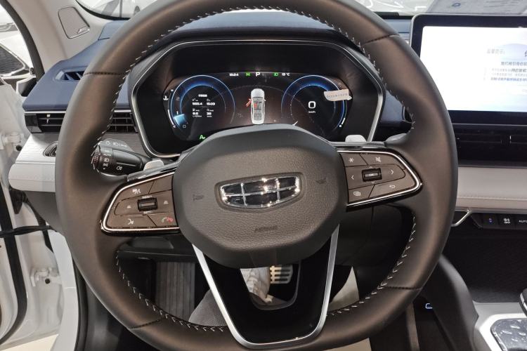 Used Geely Auto Preface 2023 2.0TD Prestige Version Steering Wheel