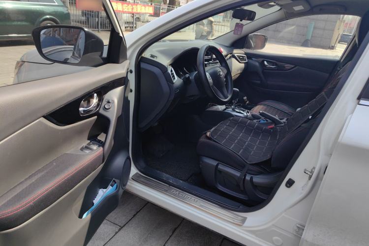 Used Nissan Qashqai 2016 2.0L CVT Elite Edition
