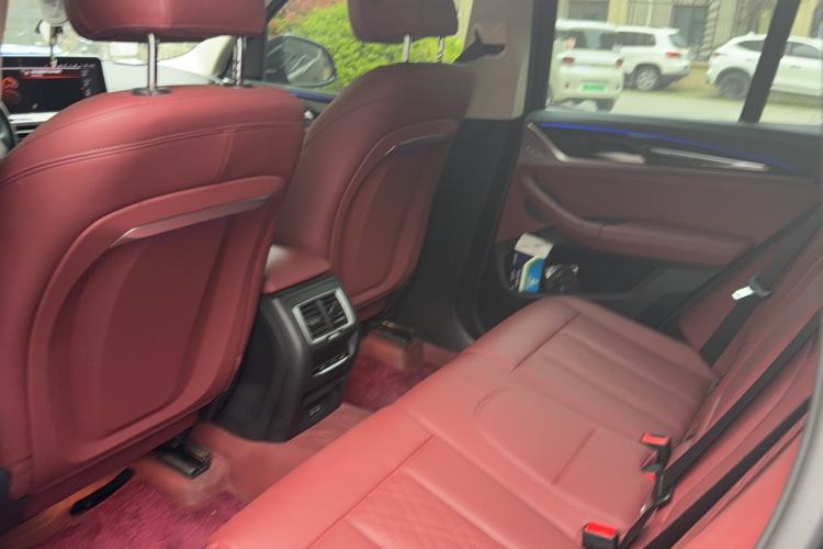 Used BMW X3 2023 xDrive25i M Sport Package Interior 1