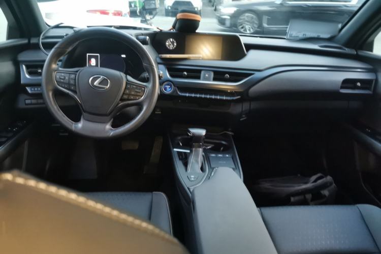 Used Lexus UX 2020 260h Explore & Adventure Edition