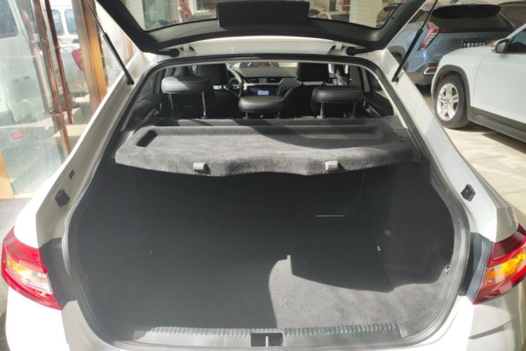 Used Skoda Octavia 2020 1.5L Automatic SmartDrive Luxury Edition Trunk